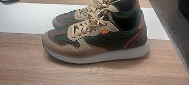under armour: Patike u dobrom stanju. Broj 42.Novi Beograd blok 62 — 5