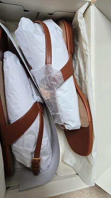 zelene starke converse: Lauren Ralph Lauren ženske sandale – kožne japanke sa kaišem - Model — 1