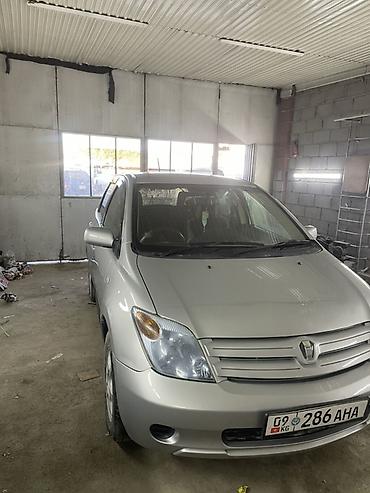 Toyota: Toyota Ist: 2004 г., 1.5 л, Автомат, Бензин, Хэтчбэк — 3