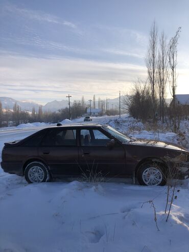 Mazda: Mazda 626: 1984 г., 2 л, Механика, Бензин, Хэтчбэк