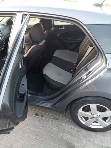 Hyundai: Hyundai i20: 1.3 l | 2015 г. Hečbek — 9