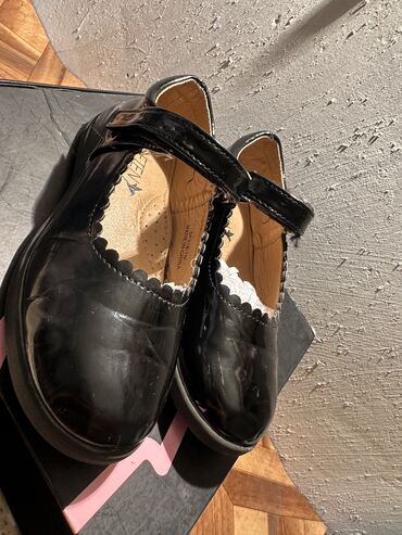 обувь джордан: Школьная форма, цвет - Черный, Б/у