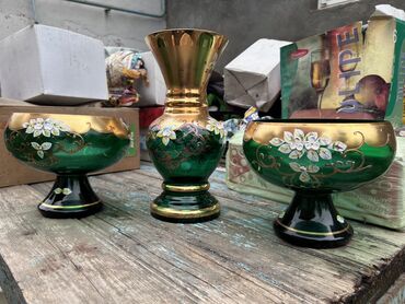 tikanlı güllər: Vaza dəsti, Bogem şüşəsi