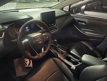 corolla 2022: Toyota Corolla: 2021 г., 1.8 л, Вариатор, Гибрид, Седан — 4