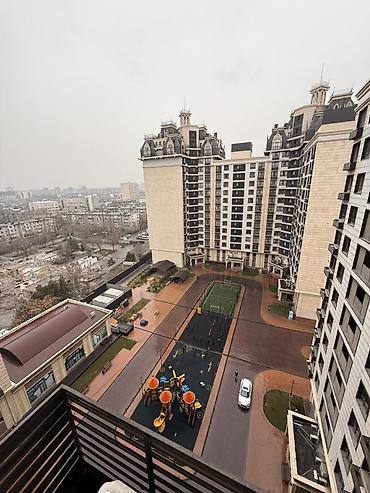 osh flat: 🏡 Сдаётся 3-комнатная квартира на длительный срок 📍 Район: Центральная — 2
