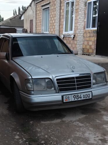 сиденья на мерс 124: Mercedes-Benz W124: 1988 г., 2.3 л, Механика, Бензин, Седан