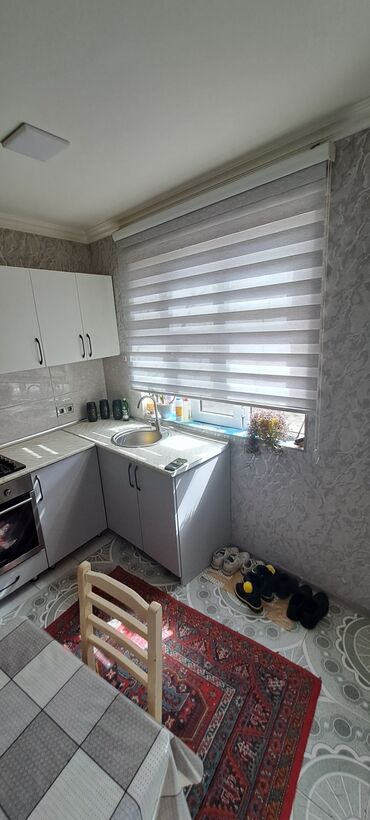 Həyət evləri və villaların satışı: Əmircan qəs. 5 otaqlı, 115 kv. m, Kredit yoxdur, Orta təmir — 10