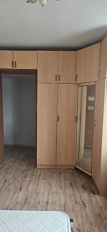 Долгосрочная аренда квартир: 2 комнаты, С мебелью частично — 9