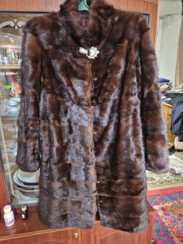 нижний белё: Пуховик, По колено, Китай