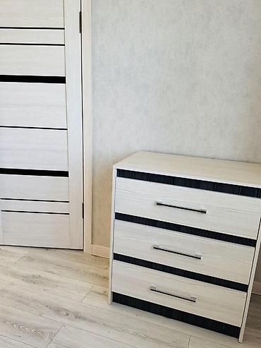 Продажа коттеджей и домов: Г. Чолпон- Ата в центре 2-этажный кирпичный дом 6-соток Дом 5ком — 7