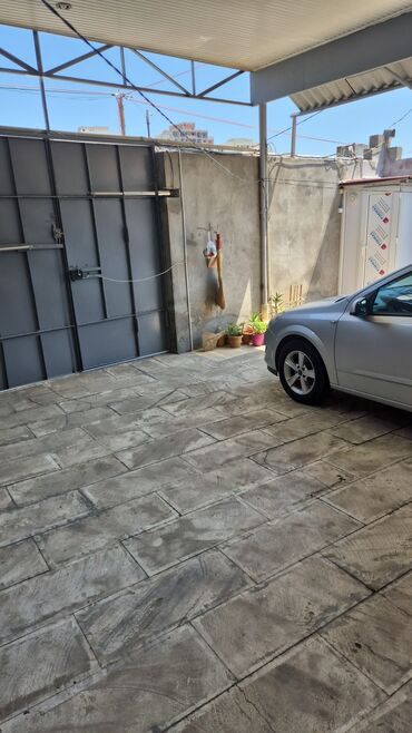 Həyət evləri və villaların satışı: 20-ci sahə 4 otaqlı, 135 kv. m, Yeni təmirli — 2