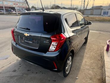 Chevrolet: Chevrolet Spark: 2017 г., 1 л, Вариатор, Бензин — 4