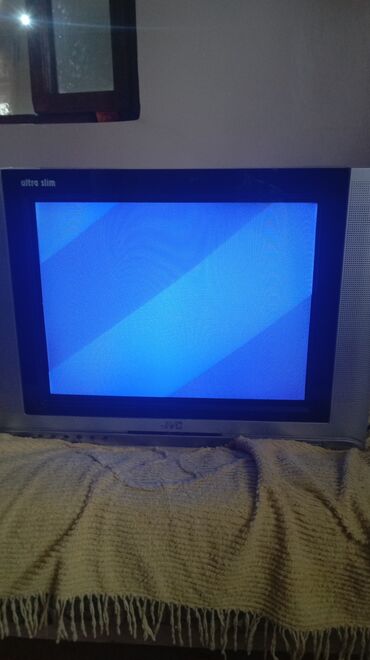 3 eded xoncali taxda qapi lazimdir: JVC “Ultra Slim” kineskop televizor - Ekran: düz ön panelli, “Ultra