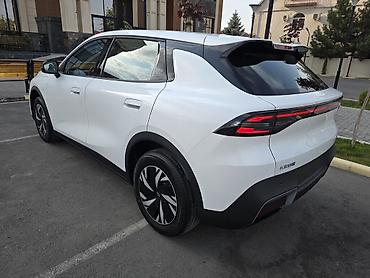 5 100 17: Changan Qiyuan Q05: 2026 г., 1.5 л, Автомат, Электромобиль, Кроссовер — 3
