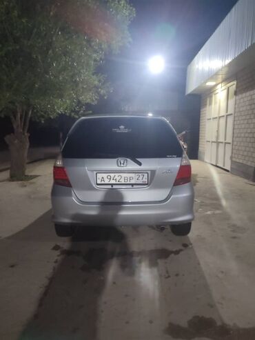 corolla runx: Honda Fit: 2005 г., 1.3 л, Вариатор, Бензин, Хетчбек