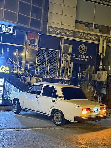 ford sedan: VAZ 2107, ağ rəng, 4 qapılı sedan. İll 2005 Texniki xüsusiyyətlər və — 7