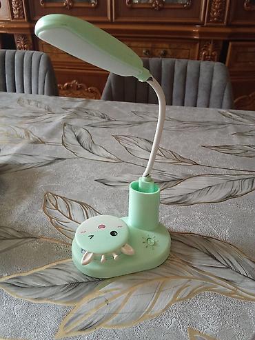 Stol lampaları: Çoxfunksiyalı stolüstü LED lampa – nanə-yaşıl rəngdə, şirin heyvan — 1