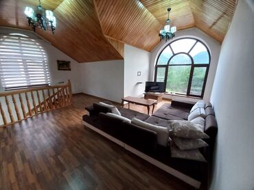 Günlük kirayə evlər: 200 kv. m, 5 otaqlı, Artezian quyusu, Kanalizasiya, Kombi — 14