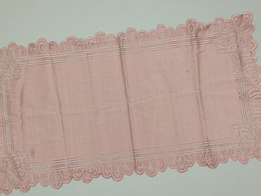 Tekstylia: Obrus 77 x 41, kolor - Różowy, stan - Dobry