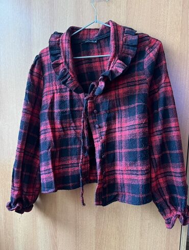 qadın koynekleri: Qadın köynəyi – qırmızı-qara naxışlı (plaid) flanel görünüşlü