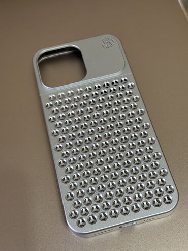 иштетилген телефон: Металический чехол на айфон 14 PRO MAX. В идеальном состоянии