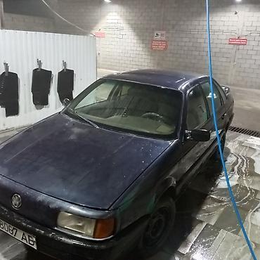Volkswagen: Volkswagen Passat: 1989 г., Седан — 9