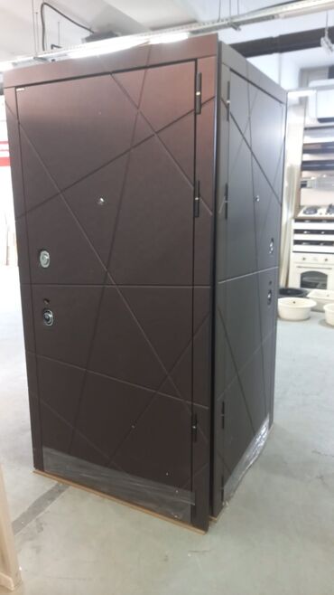 Giriş qapıları: Yeni Giriş qapısı Zamok və çərçivə ilə, Zəmanətli, Pulsuz quraşdırma, Pulsuz çatdırılma, Ünvandan götürmə, Rayonlara çatdırılma — 8