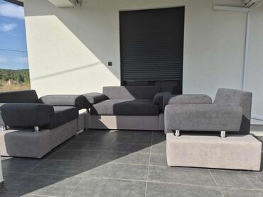 Ugaone garniture: 08. Dvosed i 2 fotelje odmah dostupni 
Cena 520e — 16