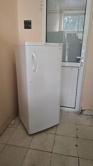 LG tək qapılı soyuducu - Kompakt ölçülü, ağ rəngli korpus - Yuxarıda