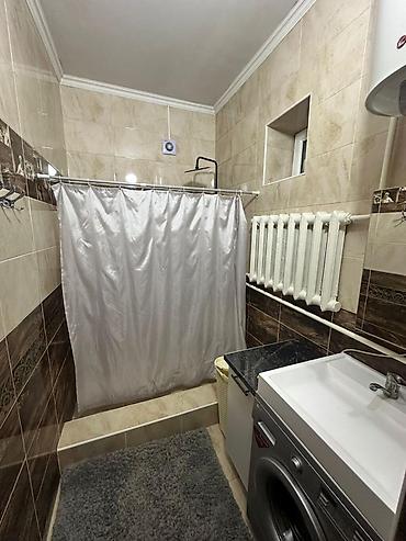 студия комната: 200 м², 5 комнат — 6