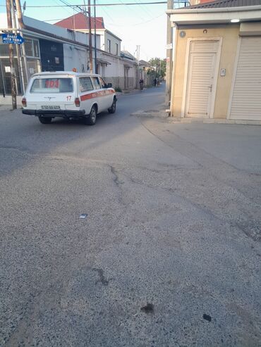 Dolablar: Açılan, 1 qapı Düz dolab — 12