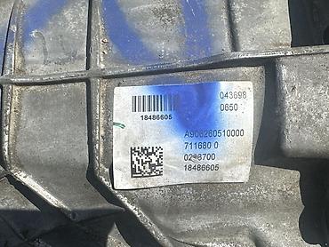 каробка 2114: 651 Mercedes-Benz. Код/артикул с шильдика: - A - 1848698 0 - 02-3700 — 3