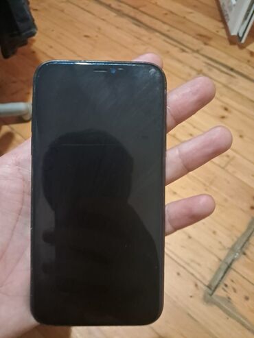 Apple iPhone: IPhone 11, 64 GB, Qara, Face ID — 3