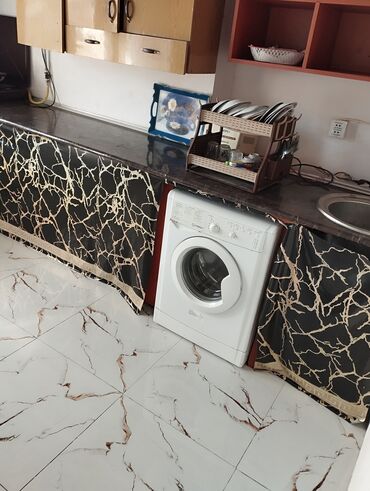 Kafel və metlax: Geniş eyvanlı mənzil üçün döşəmə və mətbəx sahəsi - Eyvan 1: Açıq — 5