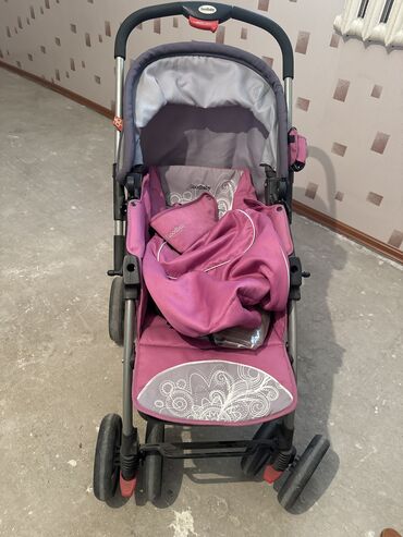 детскую коляску для двоих: Коляска, цвет - Розовый, Б/у