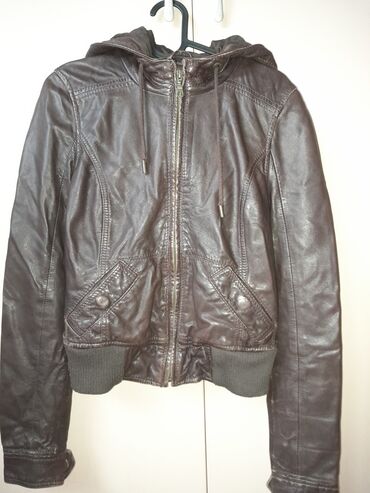 kaput za kisu: Braon kratka kožna jakna vel 36 sa kapuljacom