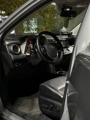 toyota 2017: Toyota RAV4: 2017 г., 2.5 л, Автомат, Бензин, Внедорожник