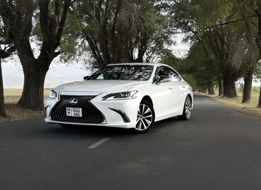 Lexus: Lexus ES: 2020 г., 2.5 л, Вариатор, Гибрид, Седан — 1