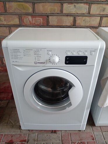 купить стиральную машину бу недорого: Стиральная машина Indesit, Б/у, Автомат, До 6 кг, Компактная