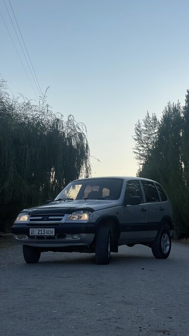 бронированные машины: Chevrolet Niva: 2006 г., 1.7 л, Механика, Бензин