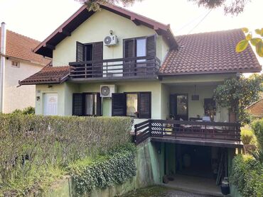 Kuće na prodaju: 252 kv. m, 5 soba — 2