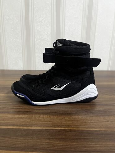 Кроссовки и спортивная обувь: Продам боксерки Everlast Elite High Top. 	•	Состояние: хорошее, без