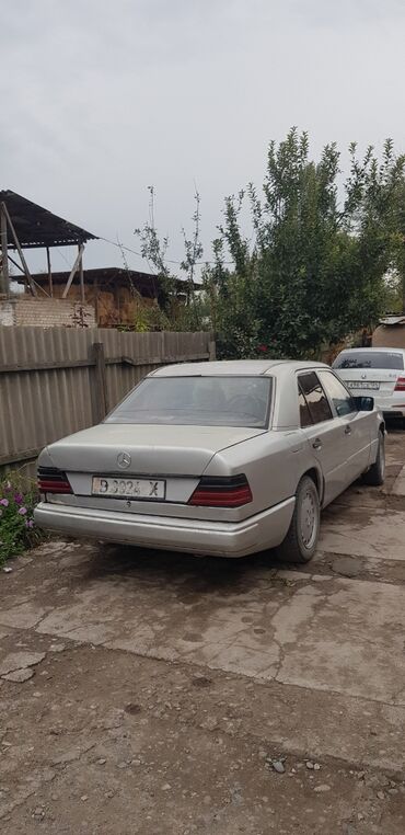 мерседес са: Mercedes-Benz 200: 1992 г., 2 л, Механика, Дизель, Седан