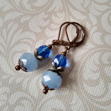 Minđuše: Dva para bilo kojih minđuša Češko staklo, poludragi kamen Potpuno — 11