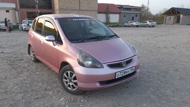 срочно продаю машину бишкек: Продается хонда фит 2002 г технический жакшы абалда .стс птс бар