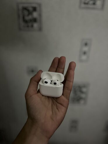 купить интернет кабель: Вкладыши, Apple, Б/у, Беспроводные (Bluetooth), Классические