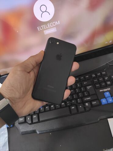 Apple iPhone: IPhone 7, 32 GB, Qara