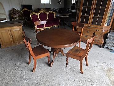 Setovi stolova i stolica: Okrugli drveni trpezarijski sto sa 4 stolice – klasični stil - — 1