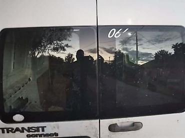 levo krilo golf 4: DELOVI ZA FORD TOURNEO CONNECT OD 2003. DO 2005. GOD. | FORD velika — 1