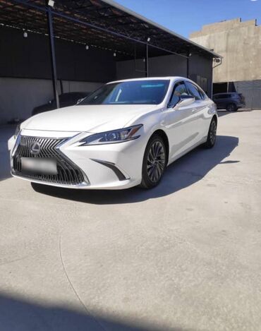 Lexus: Lexus ES: 2018 г., 2.5 л, Гибрид, Седан